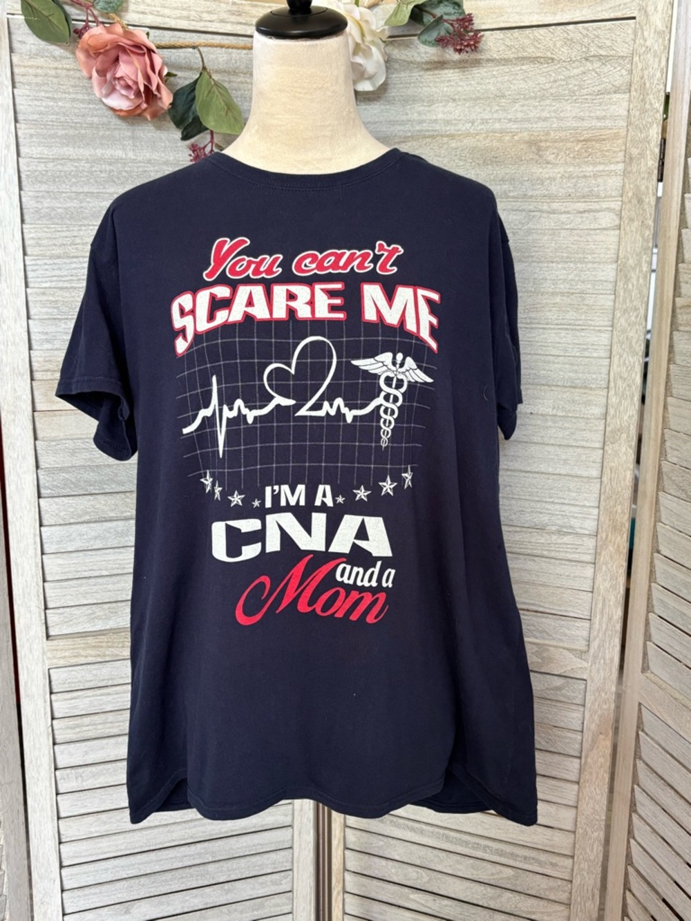 “You Can’t Scare Me I’m a CNA & a Mom” Navy Unisex SZ 2X T-shirt Red&White Print